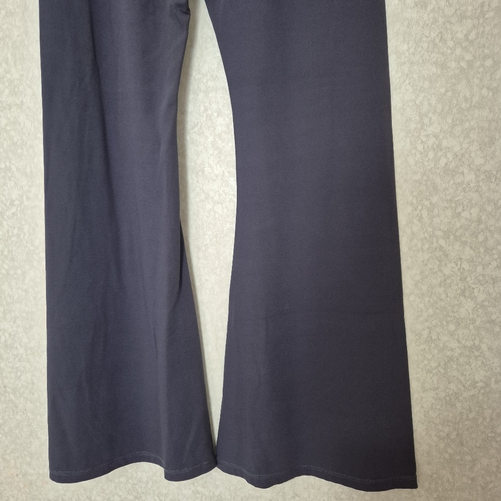 Sunzel High-Waisted Flare Pants in Charcoal..SIZE:M - Picture 8 of 12